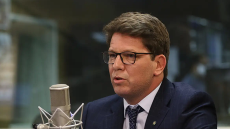 Mário Frias quebra silêncio após investigação sobre filme de Bolsonaro chegar ao STF
