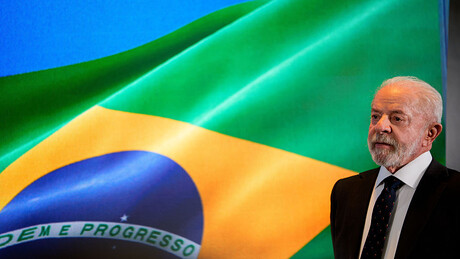 Lula promete estrada 'modelo' para o mundo na Amazônia