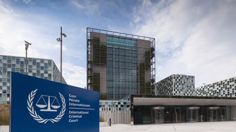 Parlamento da Hungria reverte saída do país do Tribunal Penal Internacional