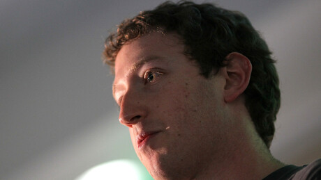 Espionagem de telefones usando IA? Áudio vazado revela segredo assustador sobre Mark Zuckerberg