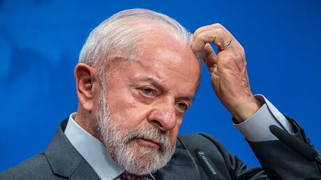 'O maior roubo da história': Lula condena privatização da Eletrobras