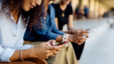 Alemanha prepara lei para que veículos de mídia selecionados pelo Estado tenham prioridade nas redes sociais