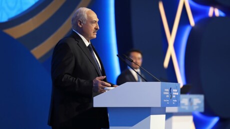 'A IA não substituirá o ser humano', defende Lukashenko