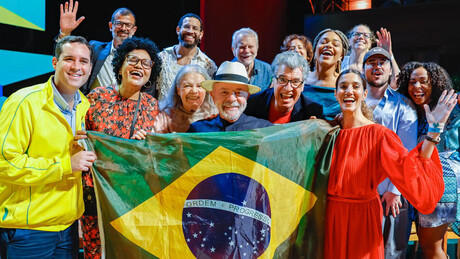 'Não-bolsonarista': Lula defende uso do verde e amarelo pela esquerda durante a Copa do Mundo