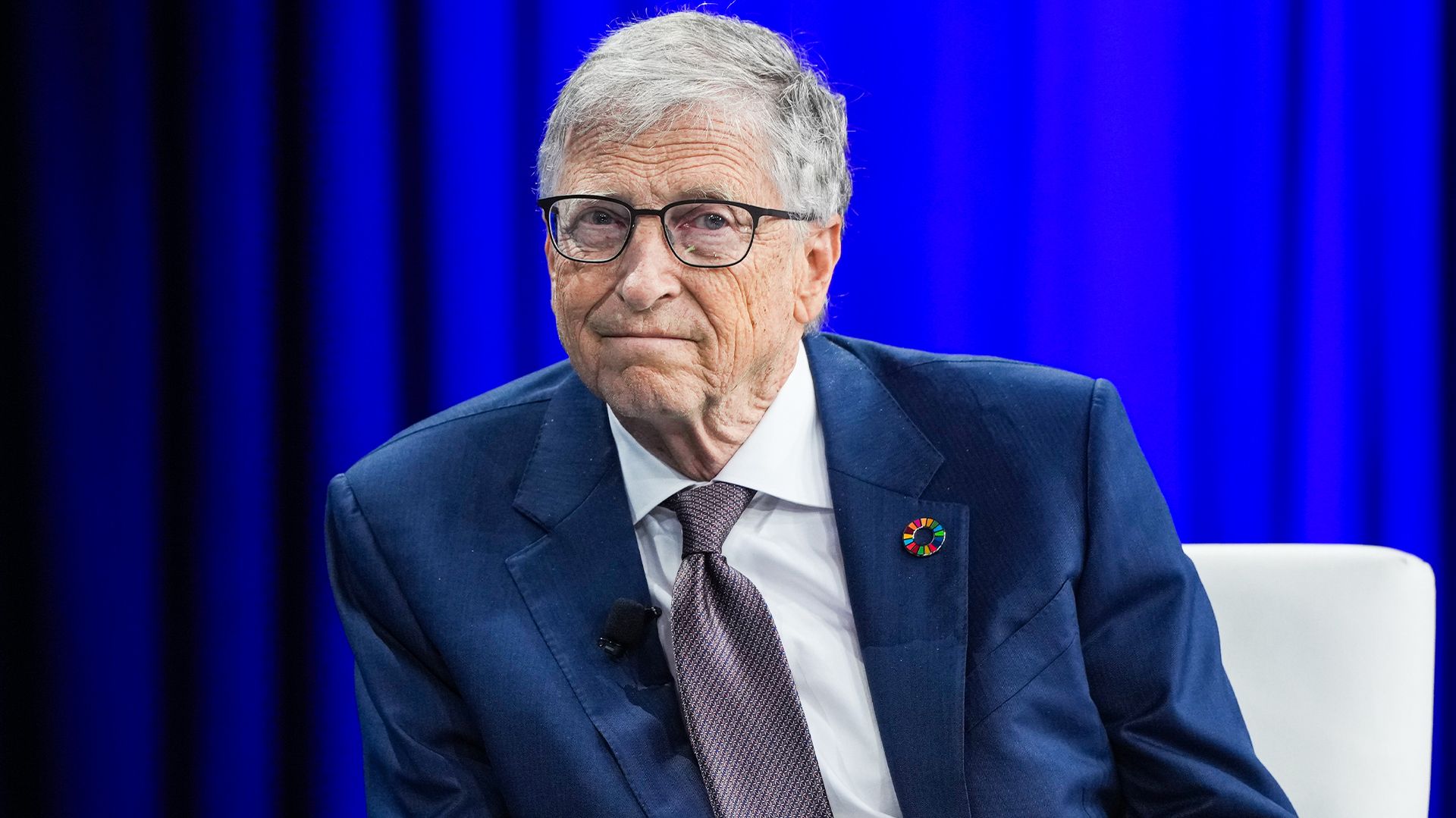 Novos detalhes da ligação entre Bill Gates e Epstein ameaçam destruir completamente sua reputação