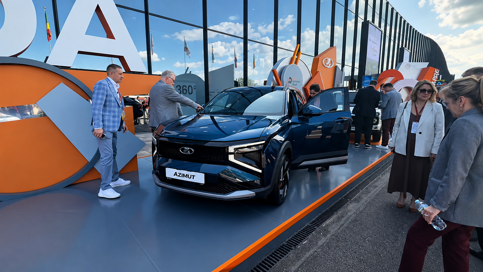 VÍDEOS: Rússia apresenta novo Lada no Fórum Econômico de São Petersburgo