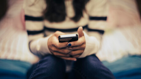 País asiático proíbe menores de 16 anos em redes sociais