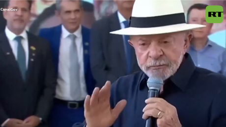 VÍDEO: 'Imbecil' - Em tom de deboche, Lula especula como teria sido encontro entre Flávio Bolsonaro e Trump