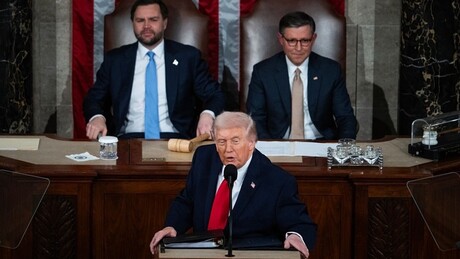 Câmara dos EUA aprova resolução para limitar ações militares de Trump contra o Irã
