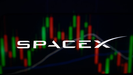 SpaceX estreia na bolsa e fixa preço das ações mirando avaliação recorde de US$ 1,77 trilhão
