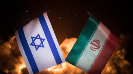 Irã ataca Israel em retaliação a bombadeio israelense no Líbano