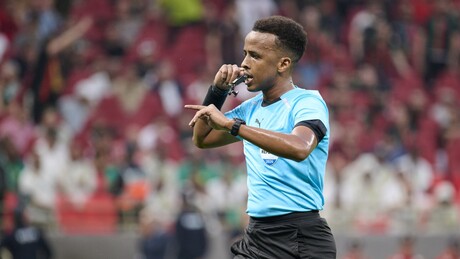 EUA negam entrada a árbitro de país africano que poderia fazer história na Copa do Mundo