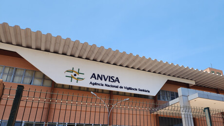 Anvisa apreende lotes de medicamentos contra câncer suspeitos de serem falsificados