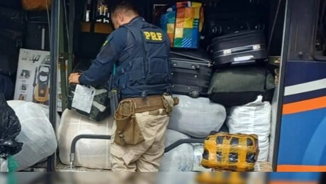 Policial desconfia de cadeado em mala velha e faz descoberta macabra