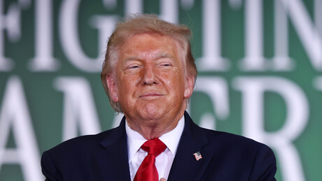 Trump diz que acordo com Irã será assinado no domingo