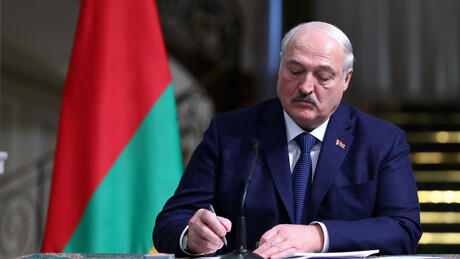 Condições objetivas obrigam os EUA a cessar a pressão militar contra o Irã, avalia Lukashenko