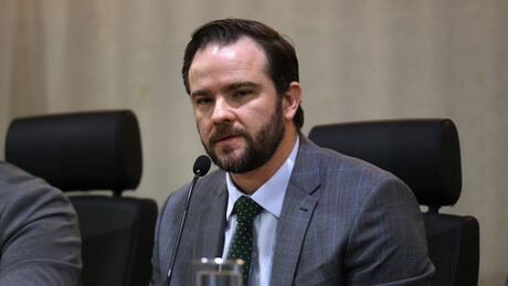 Ministro da Fazenda de Lula se reunirá com Dilma Rousseff em viagem à China