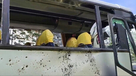 VÍDEO: Primeiras imagens do ônibus da equipe infantil de futebol, atacado pela Ucrânia