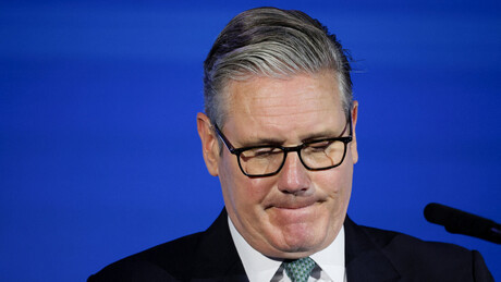 Starmer tornou instituições britânicas 'indiferentes e satânicas', diz enviado de Putin