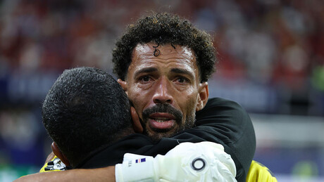 Mãe de goleiro estrela de Cabo Verde consegue visto para ver o filho nos EUA