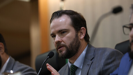 Ministro da Fazenda rebate Trump e manda recado sobre crime organizado no Brasil