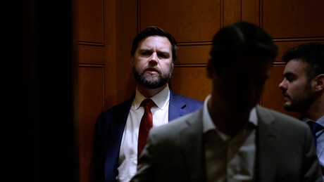 Motivo do cancelamento da viagem de Vance à Suíça é vazado — Axios