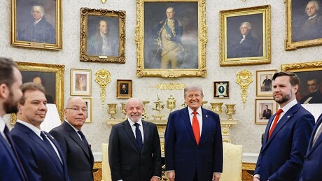 Trump diz que 'não poderia se importar menos' com Lula