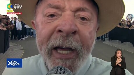 Lula 'quebra a quarta parede' durante evento ao vivo: "Estou falando que nem um jogador"