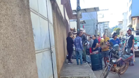 Homem mata quatro pessoas a facadas em Minas Gerais e é baleado pela Polícia Militar