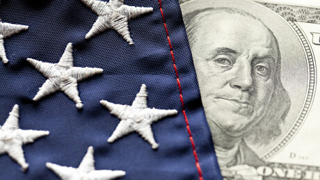 Kremlin explica por que uso do dólar está diminuindo no comércio global