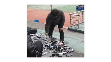 VÍDEO: Professores na China destroem celulares com martelos na frente de seus alunos