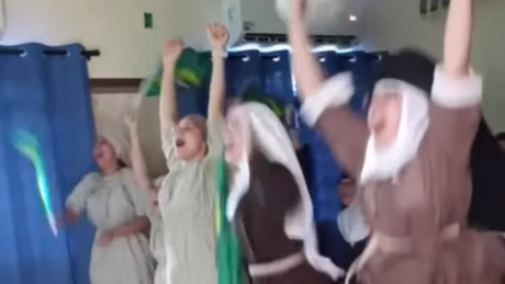 VÍDEO: 'Pai, Filho e Espírito Santo': Freiras vibram loucamente com vitória da Seleção Brasileira