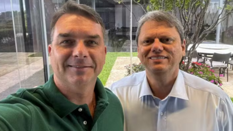 Mário Frias aciona PGR e PF para investigar suposta rede que impulsionou ataques a Flávio e Tarcísio