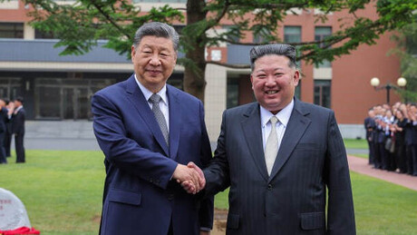 Kim Jong-un reafirma compromisso de fortalecer laços socialistas com a China