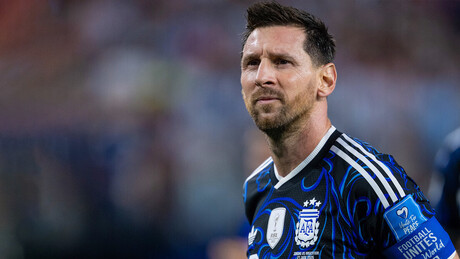 VÍDEO: 'Nem Messi escapa' — Veja a reação do craque à checagem de segurança no aeroporto