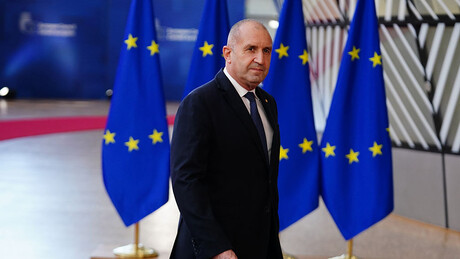 Premiê da Bulgária é aplaudido ao anunciar veto a novo pacote de sanções da UE contra a Rússia