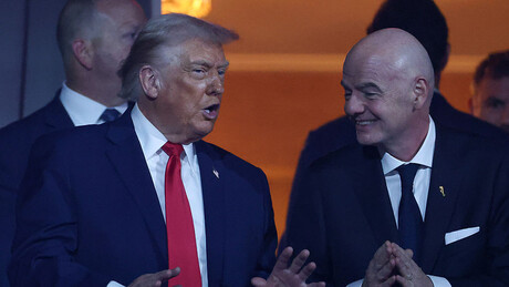 Trump interfere na Copa e FIFA anula expulsão de atacante dos EUA