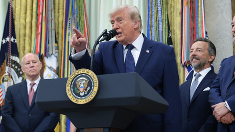 'Eu nem sabia o que era': Trump sobre cartão vermelho em meio à polêmica de intervir com FIFA em favor de Balogun