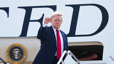 VÍDEO: Trump chega a Ancara para a cúpula da OTAN