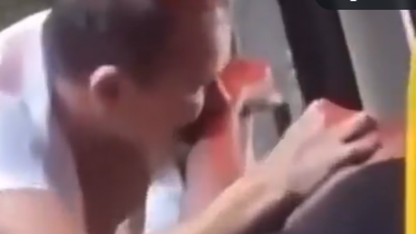 VÍDEO: Motorista morde passageira durante discussão no ônibus no Rio