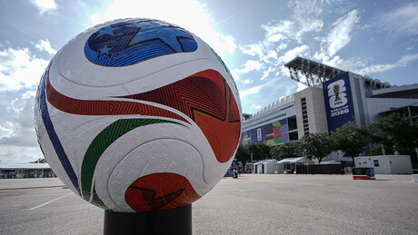 Polêmico árbitro brasileiro é cotado para apitar a final da Copa do Mundo