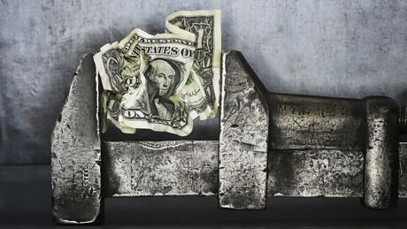 Dólar em queda impulsiona moedas da América Latina; veja quais saem ganhando