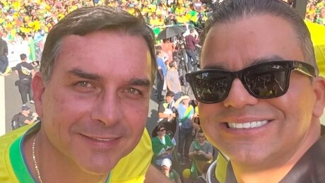 'Queria ser passivo': Trans acusa empresário da 'picanha do Bolsonaro' de calote — Metrópoles