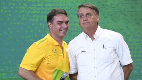 Flávio diz que Moraes tenta interferir nas eleições após ficar impedido de falar com Bolsonaro