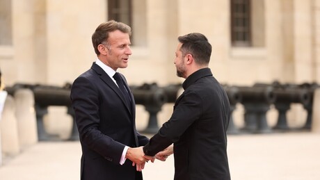 Macron anuncia licença para regime de Kiev produzir mísseis SCALP