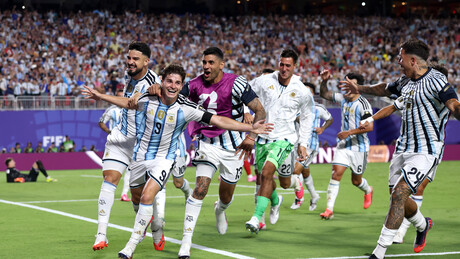 Veteranos argentinos pedem que jogo com Inglaterra não seja vista como revanche da Guerra das Malvinas