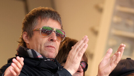 Liam Gallagher chama brasileiro de 'idiota' após crítica a música do Oasis na Copa do Mundo