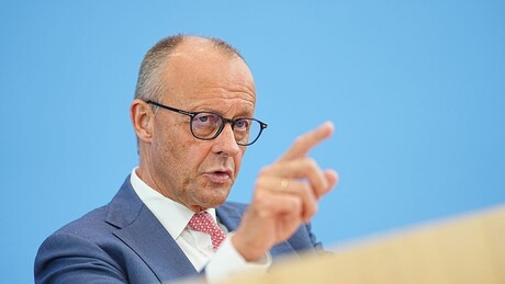 Chanceler alemão alerta os EUA contra interferência nas eleições