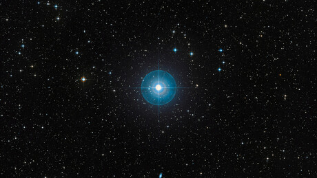 'Esconde-esconde': Astrônomos detectam planeta gigante quase invisível após uma década de buscas