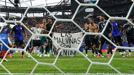 Milei se pronuncia sobre polêmica da bandeira das Malvinas na Copa do Mundo